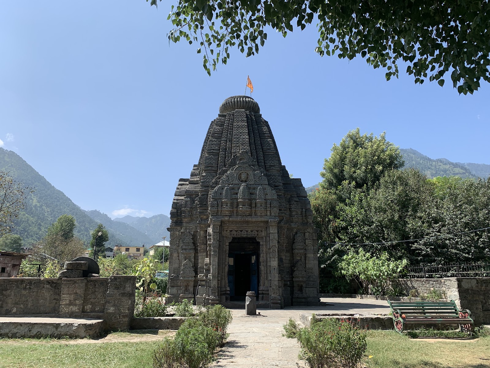 Shri Basheshwar Mahadev Temple (Bishweshwar Temple)