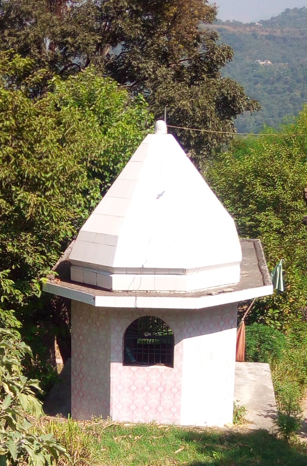 Lakh Data Temple, Bhajwani